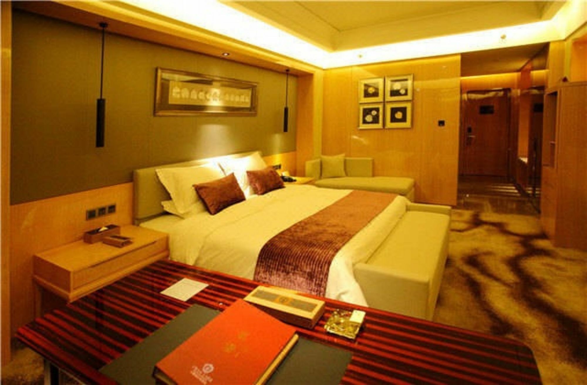 Swan Lake Recreation Hotel Foshan Esterno foto